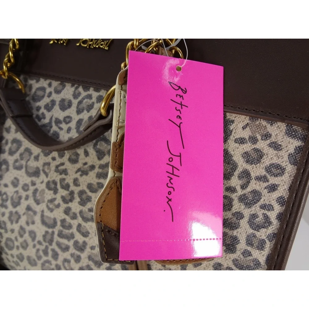 Betsey Johnson betsey johnson